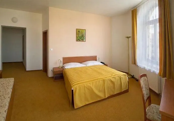 Centre Plaza Hotel