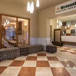 Centre Plaza Отель