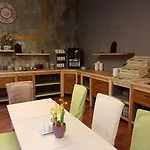 Centre Plaza Отель 3*