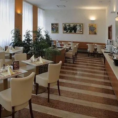 Centre Plaza פראג