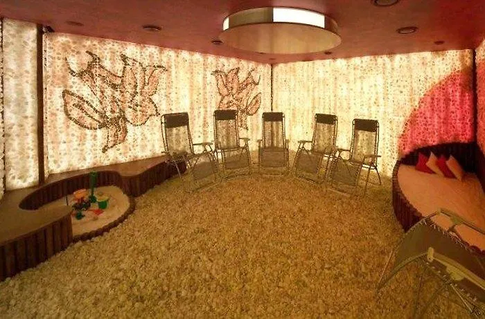 فندق Centre Plaza